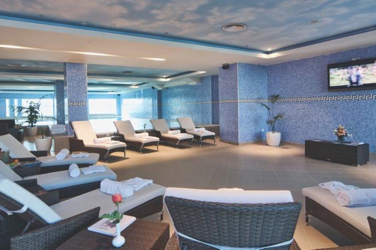 Wiseman Grand Hotel Ad-Dauha Zewnętrze zdjęcie The spa at the Grand Hotel